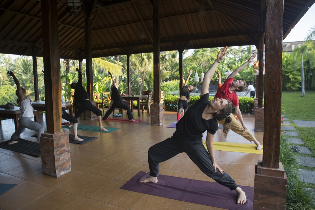 retreat yoga